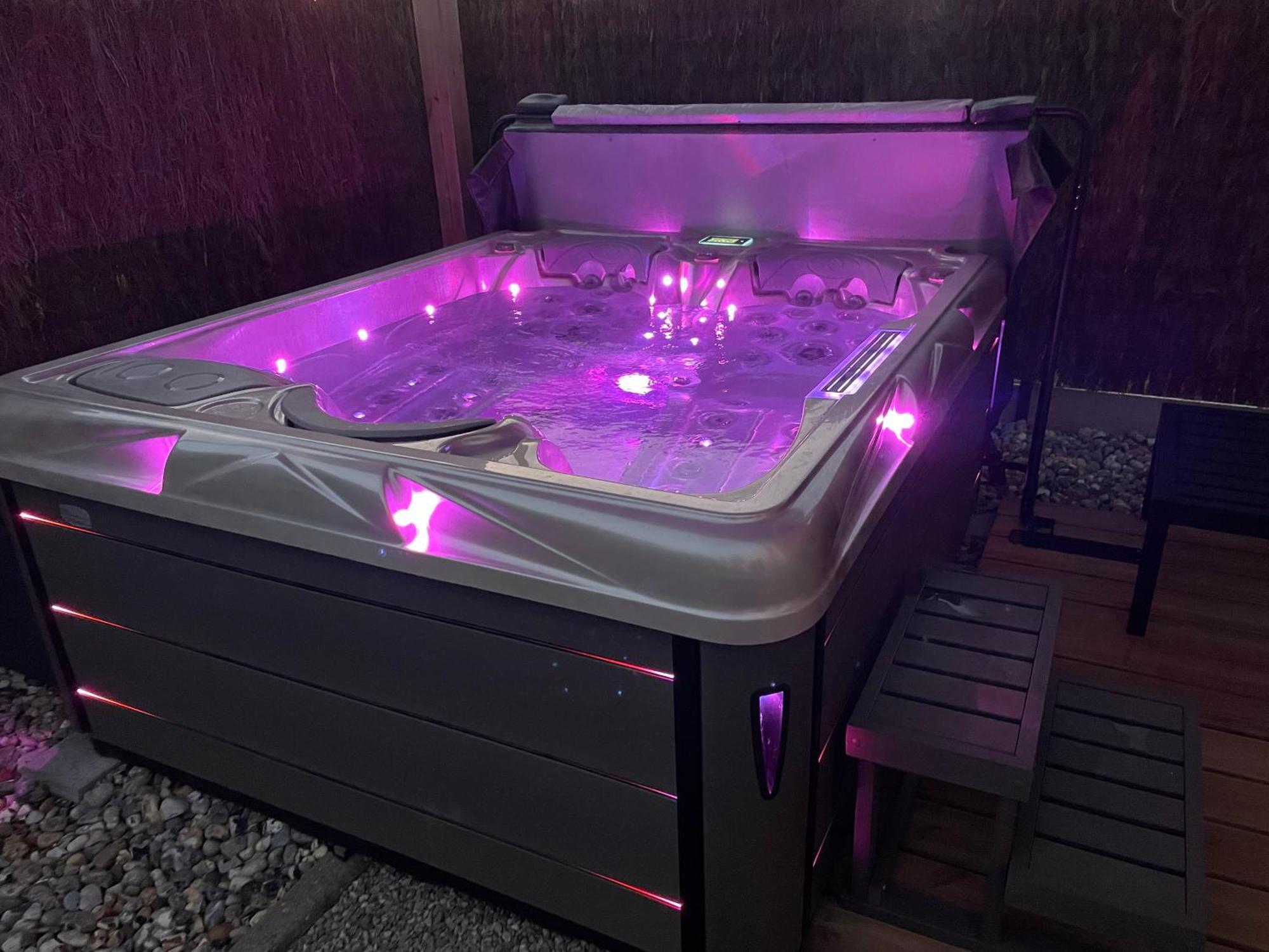 Gite Du Vieux Saule 1 Gite Avec Spa Privatif Pour 2 Personnes 1 Suite Familiale Sans Spa Vieil-Hesdin エクステリア 写真