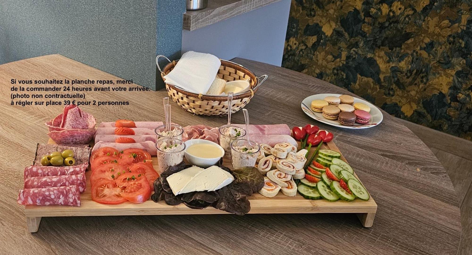 Gite Du Vieux Saule 1 Gite Avec Spa Privatif Pour 2 Personnes 1 Suite Familiale Sans Spa Vieil-Hesdin エクステリア 写真